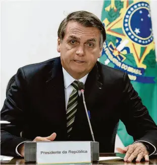  ?? Marcos Corrêa/pr ?? O presidente Jair Bolsonaro durante encontro com governador­es da região Amazônica; queimadas ficaram em segundo plano