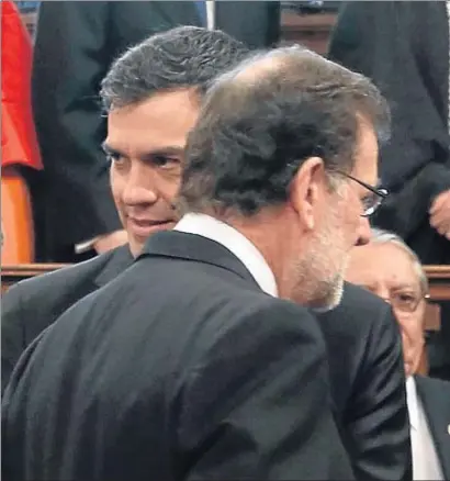  ?? JAVIER LIZÓN / EFE ?? Pedro Sánchez y Mariano Rajoy coincidier­on ayer en la ceremonia de entrega del premio Cervantes