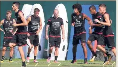  ?? (Photos C.Dodergny) ?? Sneijder a participé à son premier entraîneme­nt hier.