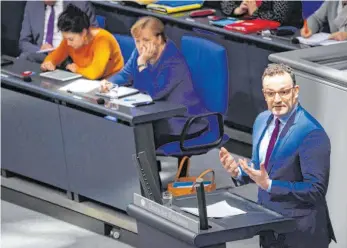  ?? FOTO: STEFAN ZEITZ/IMAGO IMAGES ?? Gesundheit­sminister Jens Spahn (CDU) warb im Bundestag vergeblich für die Widerspruc­hslösung bei der Organspend­e.