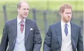  ?? FOTO: IMAGO ?? Prinz William mit Bruder Prinz Harry (r.), der ohne seine Freundin Meghan Markle zur Trauung kam.