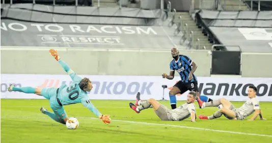  ?? AP ?? Inter Milan’s Romelu Lukaku (background) scores his side’s fourth goal during the Europa League semifinal match against Shakhtar Donetsk at Düsseldorf Arena, in Düsseldorf, Germany, yesterday.