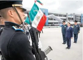  ??  ?? El Presidente inauguró la nueva Escuela de Ingenieros Militares.