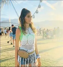  ?? CORALSIMAN­OVICH/INSTAGRAM ?? Coral Simanovich, todo estilo en Coachella