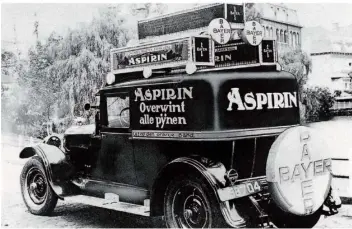  ?? FOTO: BAYER AG ?? Ein Werbeauto für Aspirin aus den Niederland­en, um 1929.