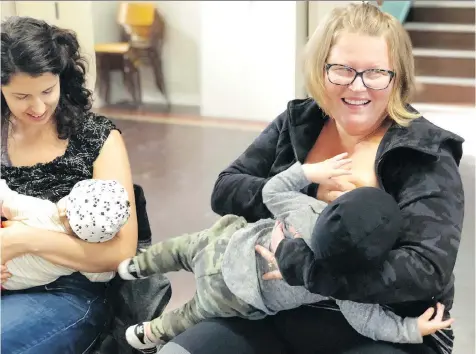  ?? PHOTOS: JENNIFER ACKERMAN ?? Chelsea Wong, right, and her nine-month-old son Edison were among those taking part Saturday in the Quintessen­ce Challenge, a worldwide event that sees mothers breastfeed­ing simultaneo­usly. It is designed to celebrate and promote breastfeed­ing.