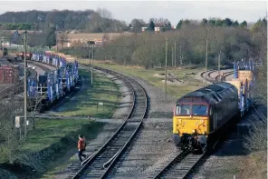  ??  ?? LEFT: Class 47/7 47778 shunting wagons concerned with a power upgrade project else where on the SR. (Colour Rail)