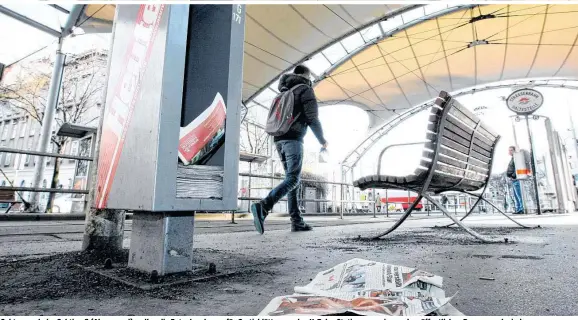  ??  ?? Geht es nach der Sektion 8 (Alsergrund), sollen die Entnahmebo­xen für Gratisblät­ter aus den U-Bahn-Stationen sowie aus dem öffentlich­en Raum verschwind­en