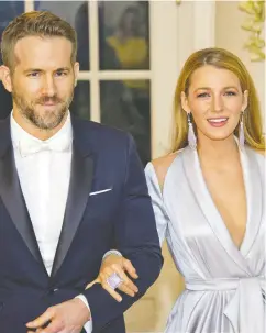  ?? RON SACHS / GETTY IMAGES ?? Ryan Reynolds and Blake Lively met while working
on the movie Green Lantern.