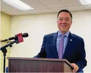  ?? Sandra Diamond Fox/Hearst Connecticu­t Media ?? Connecticu­t Attorney General William Tong addresses about 60 people at the Ridgefield Town Hall Annex on Wednesday morning.