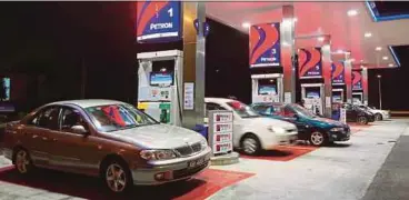  ??  ?? Petron’s new and improved edition of the diesel fuel — the Turbo Diesel Euro 5 — is currently available at 73 petrol stations, mostly in the Klang Valley.