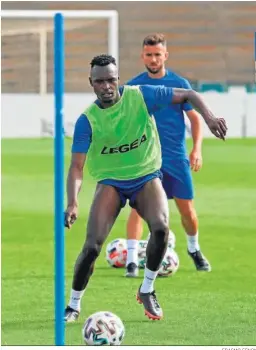  ?? ERASMO FENOY ?? El guineano Jorge Djandi, en un entrenamie­nto.