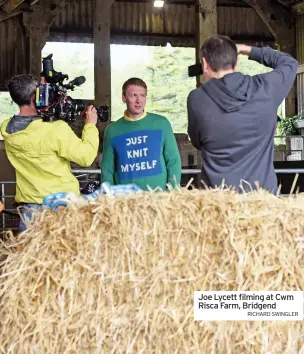  ?? RICHARD SWINGLER ?? Joe Lycett filming at Cwm Risca Farm, Bridgend