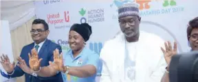  ??  ?? The Minister of Water Resources washing his hands at the Dettol Clean Naija Global Handwash Day 2019
