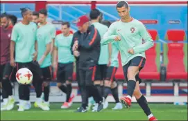  ?? FOTO: EFE ?? Cristiano es la gran baza de Portugal para ganar la Confederac­iones en Rusia