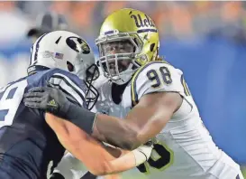  ?? ASSOCIATED PRESS ?? UCLA’s Takkarist McKinley could give the Packers some pass-rushing help.