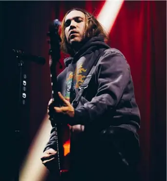  ?? Rich Fury ?? Pete Wentz of Fall Out Boy on the So Much For (Tour) Dust tour.
