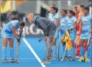  ?? GETTY IMAGES ?? Coach Sjoerd Marijne gives instructio­ns to his players during a tournament last month in London.