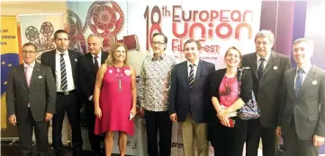  ??  ?? Masidi (fifth left) and Maria (fourth left) with the other EU ambassador­s at the opening ceremony of EUFF 2017 in GSC Suria Sabah on Wednesday.