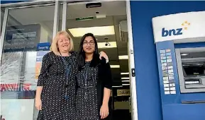  ?? PHOTO: EMILY FORD/FAIRFAX NZ ?? BNZ Browns Bay store manager Nicky Lukar, left, and customer service consultant Shaka Jamuna Ravishanka­r.