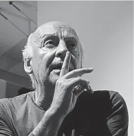  ??  ?? Eduardo Galeano. Para él, la utopía sirve para caminar.