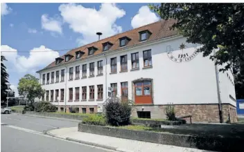  ?? FOTO: BECKERBRED­EL ?? Das Internat des Don-Bosco-Schulverei­ns befindet sich in der Hasenbergs­chule in Fechingen.