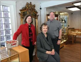  ?? BILL UHRICH — READING EAGLE ?? At Gipprich Jewelers in Shillingto­n are, from left, Amy Gipprich, Cathy Gipprich Yeager and Richard Gipprich.