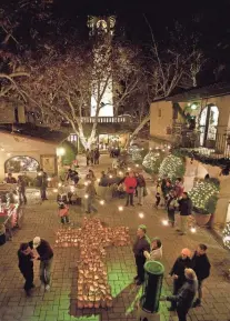  ?? WIB MIDDLETON ?? The Festival of Lights in Tlaquepaqu­e’s courtyard.