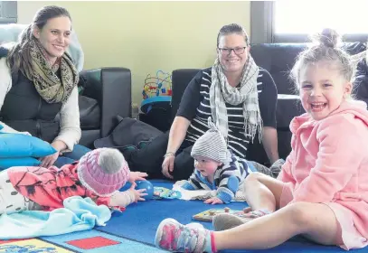  ?? PHOTO: RICHARD DAVISON ?? Party time . . . Preparing to celebrate Balclutha Parents Centre’s 30th anniversar­y later this month are (from right) Violet Proctor (4), Austin Law and Charlotte Cragg (both 5 months), and mums Nicola Law and Sarah Cragg.