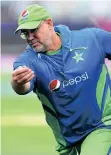  ?? ?? MATTHEW Hayden, pictured during the ICC Men’s T20 World Cup last year, was Pakistan’s batting coach. | JAMES ROSS EPA