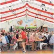  ?? FOTO: SGIER ?? Beim Ausnanger Sommer-Wiesenfest geht es hoch her.