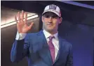  ?? CHRISTOPHE­R HANEWINCKE­L/ USA TODAY SPORTS ?? The Giants used the first of their three first-round picks on quarterbac­k Daniel Jones at No. 6.