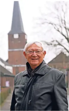  ?? RP-FOTO: JÖRG KNAPPE ?? CDU-Mitglied Hans-Robert Reiners ist seit 2000 Ortsvorste­her in Leuth. Gebürtig stammt er aus Krefeld.