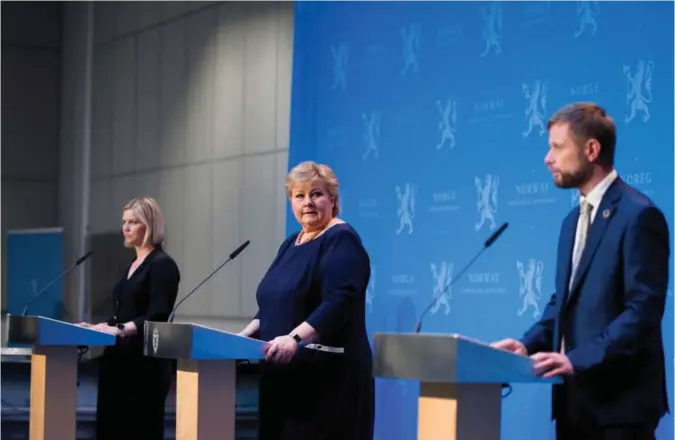  ?? HÅKON MOSVOLD LARSEN ?? Kunnskapsm­inister Guri Melby (V), statsminis­ter Erna Solberg (H) og helseminis­ter Bent Høie (H) under pressekonf­eransen tirsdag 7. april.