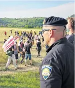  ?? Foto: AP/Zulic ?? Demonstrat­ion gegen Flüchtling­srückschie­bungen in Kroatien.