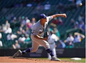  ??  ?? El lanzador mexicano Julio Urías tuvo una de las mejores actuacione­s en su estancia en Grandes Ligas.