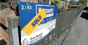  ??  ?? Auckland properties are becoming harder to sell.