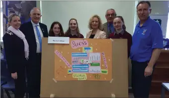  ??  ?? The team from Davis College, Mallow, with their teachers and mentors; Minister for State for Equality, Immigratio­n and integratio­n, David Stanton TD; and Rotary Ireland district governor Garth Arnold.