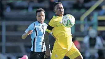  ?? SYDNEY MAHLANGU BackpagePi­x ?? NOKO Matlou of South Africa during the match against Botswana.
|