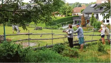  ?? Foto: Karin Marz ?? Der Garten von Familie Decker in Reichertsh­ofen bot den Gartenbesu­chern viele Eindrücke eines Nutzgarten­s zur Selbstvers­or gung.