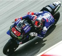  ?? MOHD RASFAN/AFP PHOTO ?? MENGASPAL LAGI: Jorge Lorenzo saat tes pramusim di Sepang pada 9 Februari lalu.