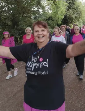  ??  ?? Members of four Slimming World groups enjoyed a chance to walk around Dinton Pastures on Sunday to raise funds for Cancer Research