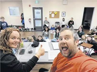  ?? CONTRIBUTE­D ?? Allison Crowe, director, and Adam Brake, performing as Scrooge, rehearse with students at Open Door Theatre for their Dec. 20 production of A Christmas Carol, adapted with a Newfoundla­nd twist by St. John’s artist Rory Lambert.