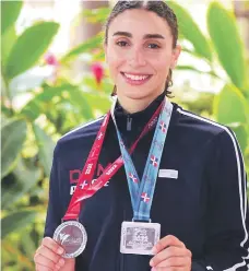  ?? ?? Ana Patricia Peña registró otra gran faena y se apoderó de una nueva presea de plata.