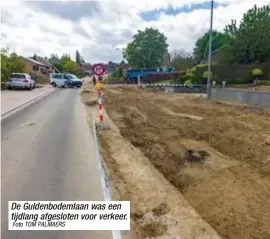  ?? Foto TOM PALMAERS ?? De Guldenbode­mlaan was een tijdlang afgesloten voor verkeer.