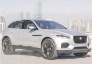  ??  ?? La Jaguar F-Pace, il primo Suv del Giaguaro