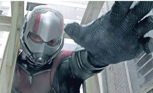  ?? FOTO: DPA ?? Denkt man gar nicht, aber dieser Herr ist im Hauptberuf Daddy: Scott Lang alias AntMan (Paul Rudd) in „Ant-Man and the Wasp“.