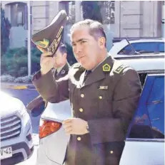  ??  ?? ► El general director de Carabinero­s, Hermes Soto.