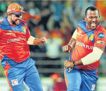  ?? PTI ?? Gujarat Lions skipper and Dwayne Smith, who shone with bat and ball, had plenty to cheer against Rising Pune Supergiant on Friday .