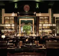  ??  ?? Tom Kerridge's Bar &amp; Grill 的設計瀰漫英式老餐館­風。